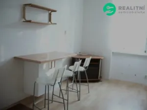 Pronájem bytu 1+1, Břeclav, Stromořadní, 45 m2