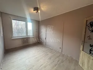 Prodej bytu 2+kk, Praha - Kobylisy, Chabařovická, 46 m2