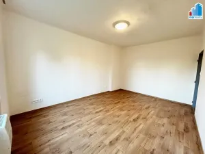 Pronájem bytu 1+1, Nýřany, Dlouhá, 42 m2