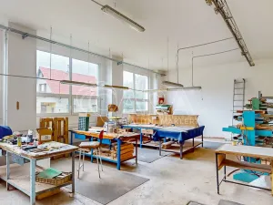 Prodej skladu, Luby, 1300 m2