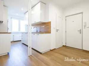 Pronájem bytu 2+1, Praha, Káranská, 56 m2