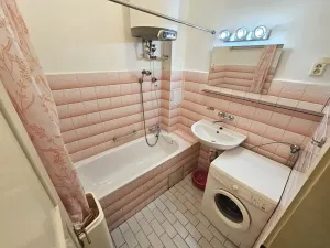 Pronájem bytu 1+1, Praha - Žižkov, Kubelíkova, 50 m2