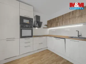 Prodej bytu 2+kk, Hradec Králové, Ve Stromovce, 48 m2