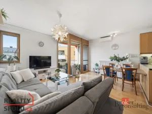 Prodej bytu 3+kk, Hradec Králové, Pouchovská, 84 m2