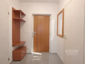 Pronájem bytu 1+kk, Praha - Smíchov, Randova, 40 m2