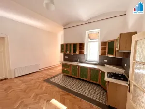 Pronájem bytu 4+1, Plzeň, náměstí T. G. Masaryka, 120 m2