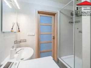 Pronájem bytu 1+1, Mělník, Pod Vrchem, 31 m2