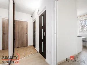 Prodej bytu 3+1, Olomouc - Neředín, Karafiátová, 73 m2