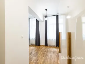 Pronájem bytu 1+kk, Praha - Holešovice, Heřmanova, 32 m2