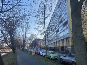 Pronájem bytu 3+1, Hradec Králové, Smetanovo nábřeží, 59 m2