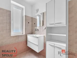 Pronájem bytu 2+kk, Hradec Králové - Kukleny, Pražská třída, 52 m2