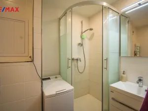 Pronájem bytu 2+1, Hradec Králové - Slezské Předměstí, Myslivečkova, 43 m2