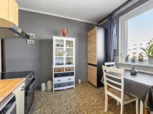 Prodej bytu 3+1, Praha - Libuš, Mirotická, 71 m2