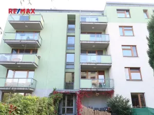Pronájem bytu 1+kk, Praha - Hloubětín, Nepelova, 30 m2
