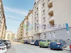 Pronájem bytu 1+kk, Praha - Žižkov, Rečkova, 32 m2
