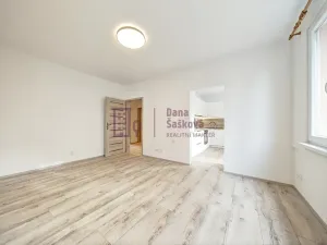 Pronájem bytu 2+1, Jindřichův Hradec, sídliště U Nádraží, 50 m2