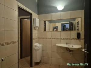 Pronájem restaurace, Praha - Letňany, Třinecká, 124 m2