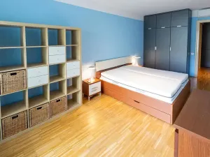 Pronájem bytu 2+kk, Praha - Karlín, Rohanské nábřeží, 80 m2