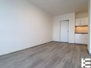 Pronájem bytu 1+kk, Kralupy nad Vltavou, Nádražní, 38 m2