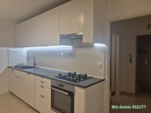 Pronájem bytu 2+1, Praha - Dejvice, Vostrovská, 50 m2