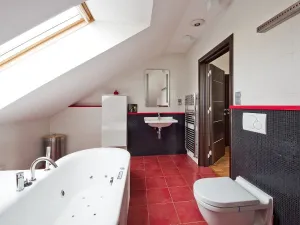 Pronájem domu, Praha - Modřany, Herrmannova, 230 m2