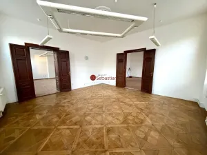 Pronájem kanceláře, Pardubice - Zelené Předměstí, třída Míru, 182 m2