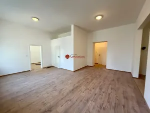 Pronájem kanceláře, Pardubice - Zelené Předměstí, třída Míru, 71 m2