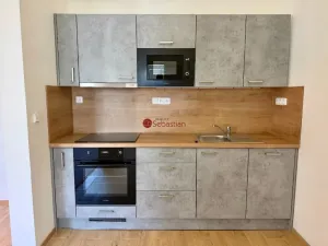 Pronájem bytu 3+kk, Pardubice - Zelené Předměstí, třída Míru, 71 m2