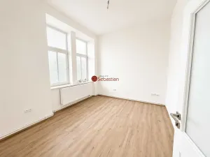 Pronájem kanceláře, Pardubice - Zelené Předměstí, třída Míru, 106 m2