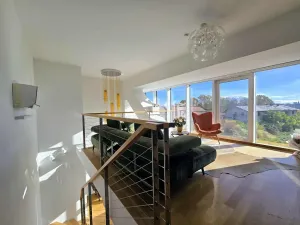 Prodej atypického bytu, Praha - Smíchov, Kobrova, 172 m2