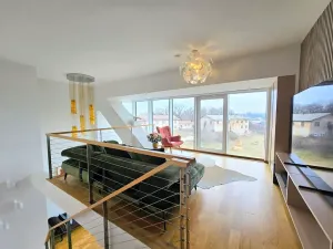 Prodej atypického bytu, Praha - Smíchov, Kobrova, 172 m2