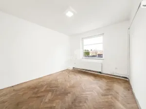 Prodej bytu 3+1, Veltruby, Bytovky, 88 m2