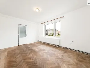 Prodej bytu 3+1, Veltruby, Bytovky, 88 m2