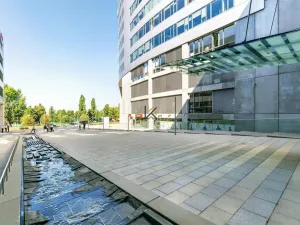 Pronájem kanceláře, Praha - Nusle, Na hřebenech II, 1577 m2