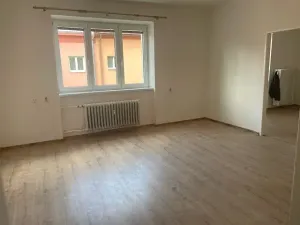 Pronájem bytu 2+1, Přerov, Bratrská, 56 m2