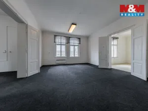 Prodej komerční nemovitosti, Kraslice, B. Smetany, 710 m2