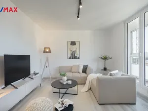 Prodej bytu 3+1, Meziboří, J. A. Komenského, 67 m2