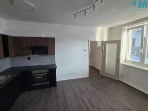 Pronájem bytu 1+kk, Třebíč, Úvoz, 30 m2