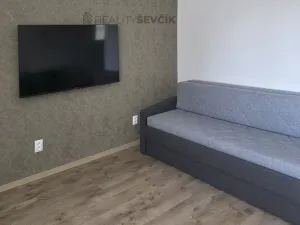 Pronájem bytu 2+kk, České Budějovice - České Budějovice 6, Novohradská, 52 m2