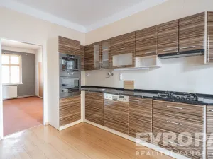 Prodej obchodního prostoru, Vrchlabí, Pražská, 265 m2