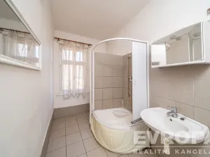 Prodej obchodního prostoru, Vrchlabí, Pražská, 265 m2