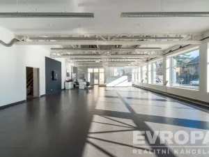 Prodej komerční nemovitosti, Vrchlabí, Pražská, 1800 m2