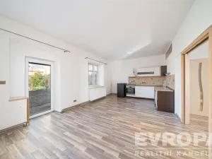 Prodej komerční nemovitosti, Vrchlabí, Pražská, 1800 m2