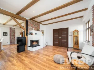 Prodej komerční nemovitosti, Vrchlabí, Pražská, 1800 m2