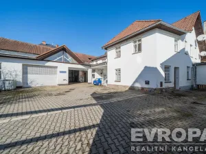 Prodej komerční nemovitosti, Vrchlabí, Pražská, 1800 m2