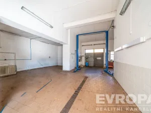 Prodej komerční nemovitosti, Vrchlabí, Pražská, 1800 m2