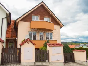 Pronájem rodinného domu, Hluboká nad Vltavou, Janáčkova, 200 m2