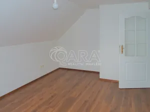 Pronájem rodinného domu, Hluboká nad Vltavou, Janáčkova, 200 m2