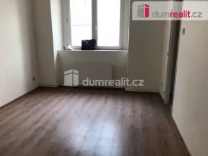 Pronájem bytu 1+kk, Praha - Černý Most, Generála Janouška, 17 m2