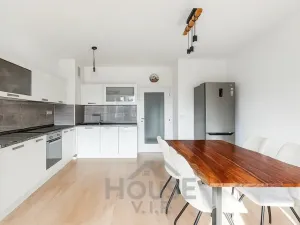 Prodej bytu 4+kk, Praha - Strašnice, Zvěřinova, 79 m2